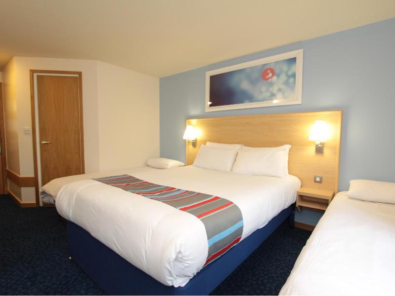 Travelodge Manchester Birch M62 Eastbound Heywood Exterior foto